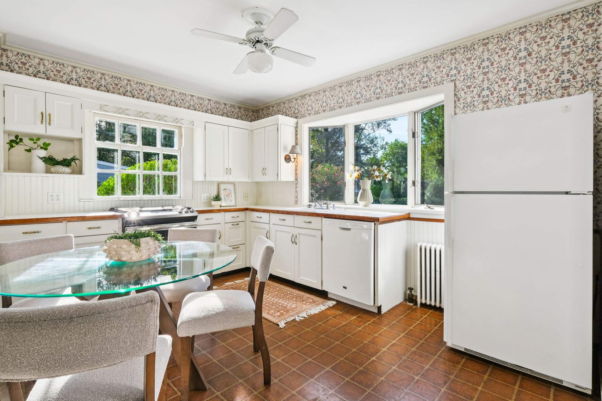 102 Bellevue Avenue 